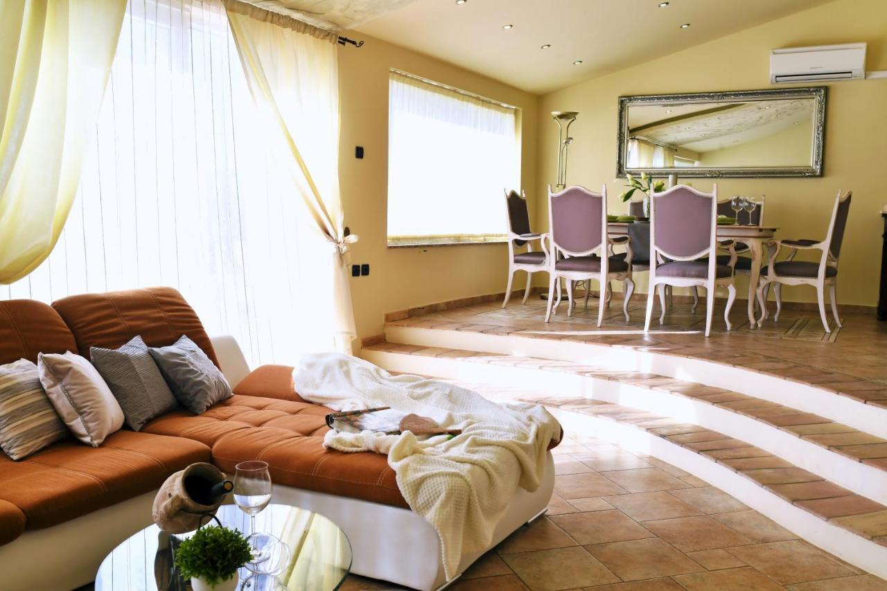 *****Pool House With Beautiful Seaview,Big Garden And Old Tavern***** Rijeka Exteriör bild